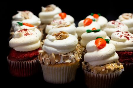 Cupcake club - get a delivery of cupcakes monthly