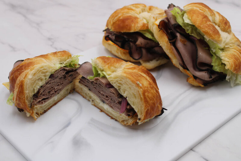 Croissant Roast beef