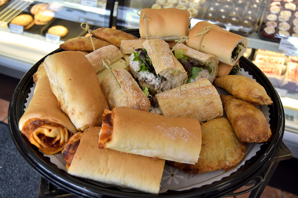 Deluxe Lunch Catering Tray