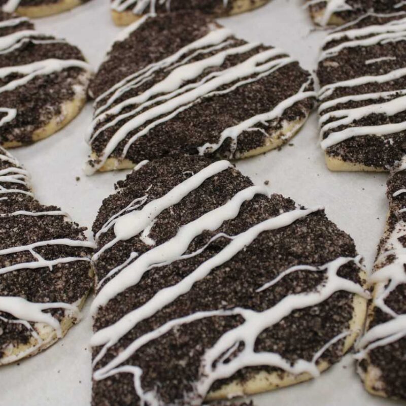 Heart-Shaped Cutout Oreo Cookies