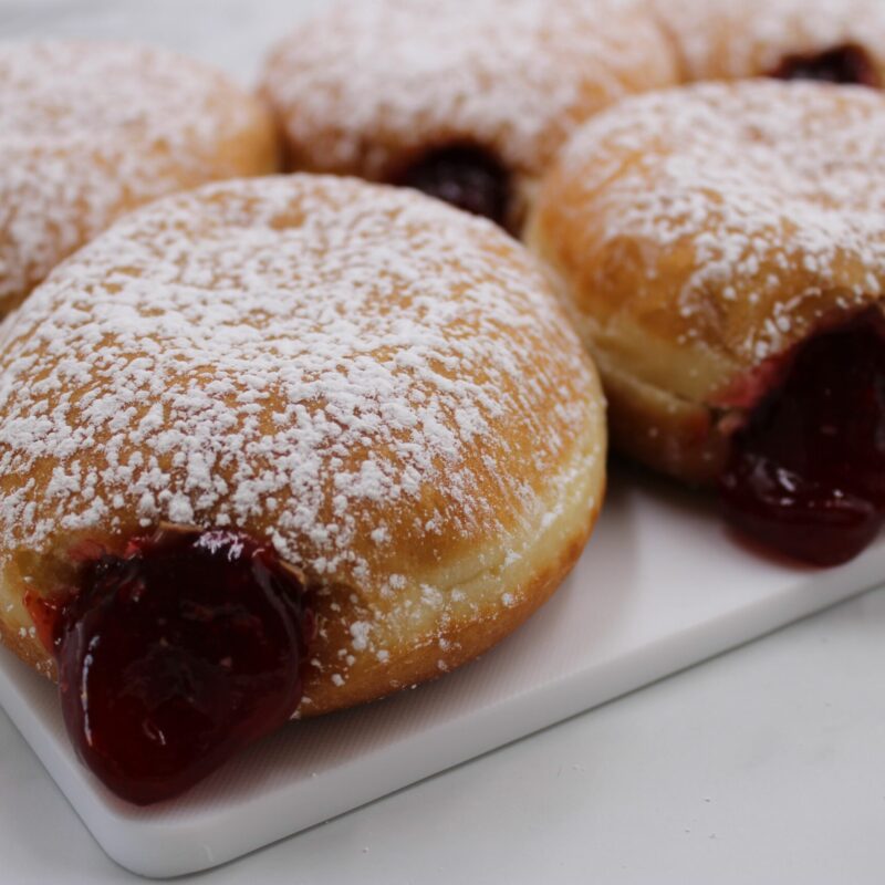 Paczki - Raspberry - Powdered Sugar