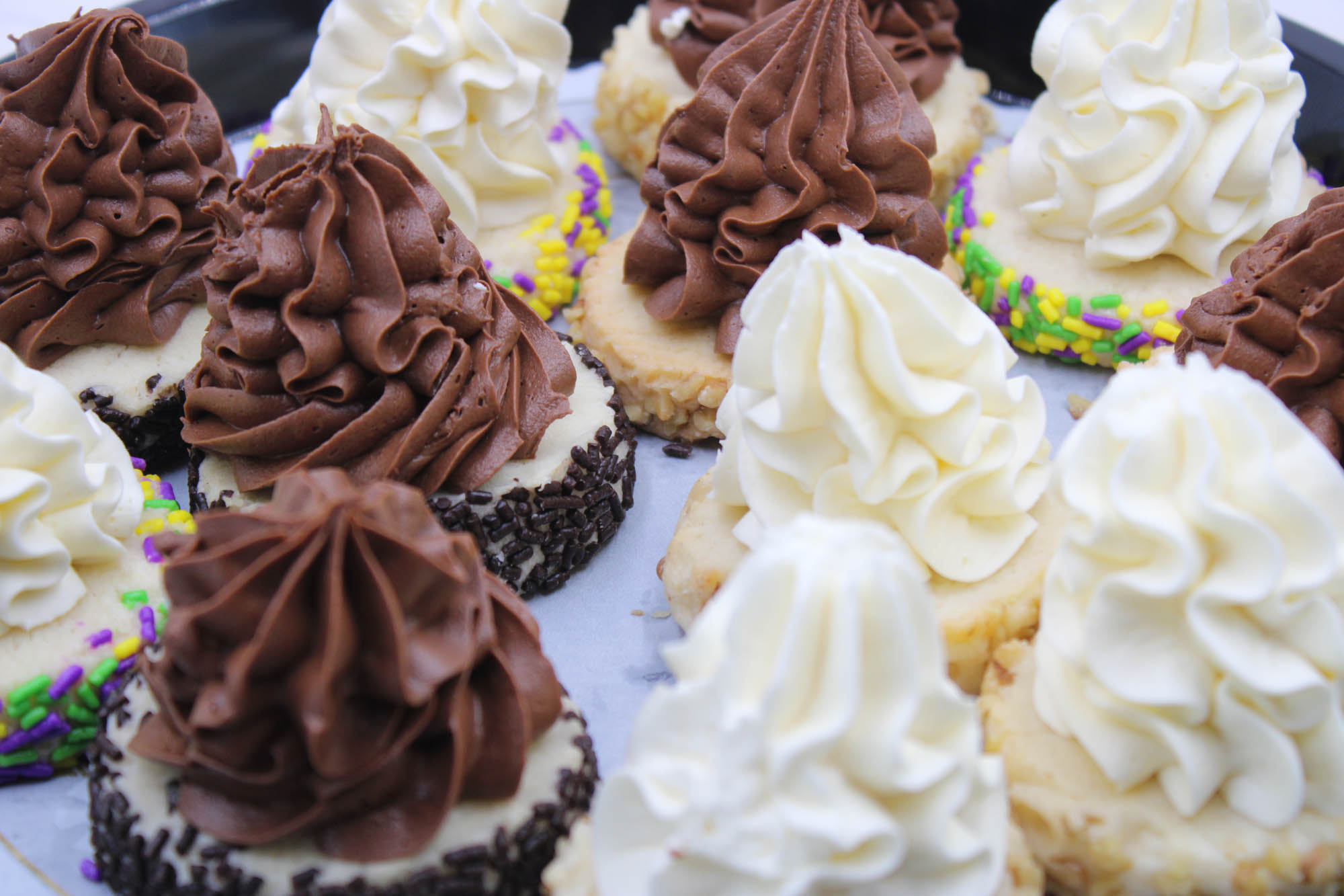 Thumbprint Thursday
Buy 6 Get 1 Free